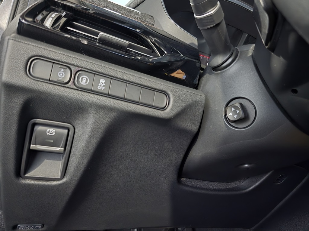 Thumbnail: 2022 Acura MDX - 14