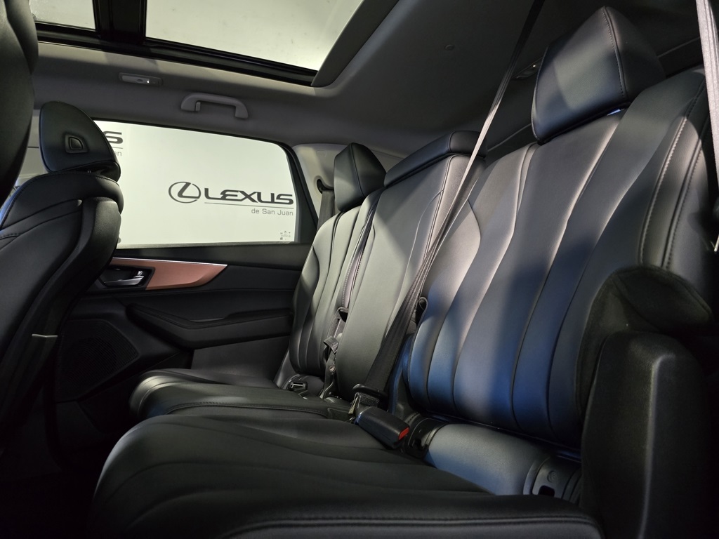 Thumbnail: 2022 Acura MDX - 27