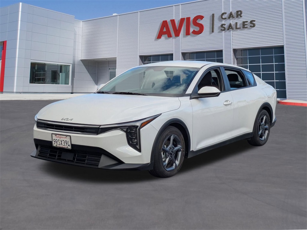 2025 Kia K4 LXS FWD