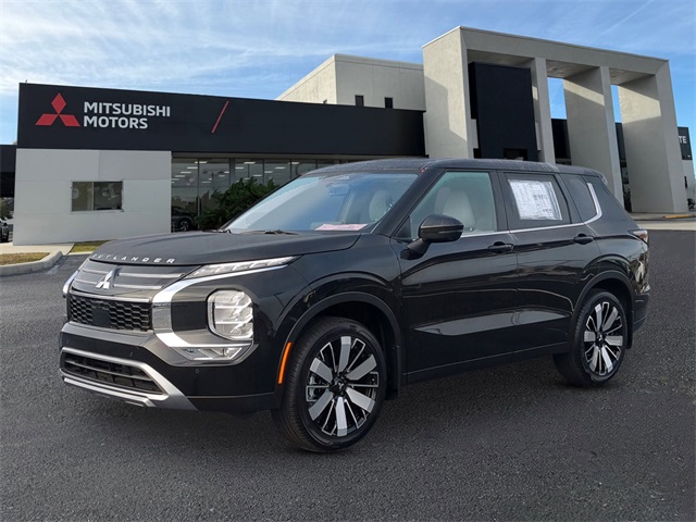 2025 Mitsubishi Outlander SE FWD