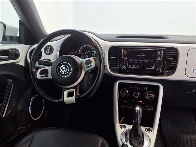 2018 Volkswagen Beetle 2.0T S - 2