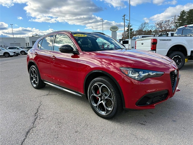 2024 Alfa Romeo Stelvio Veloce's photo