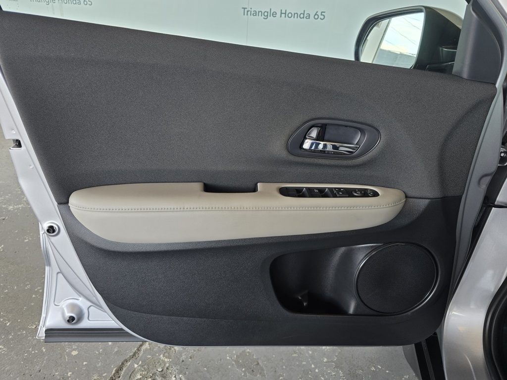 Thumbnail: 2022 Honda HR-V - 24