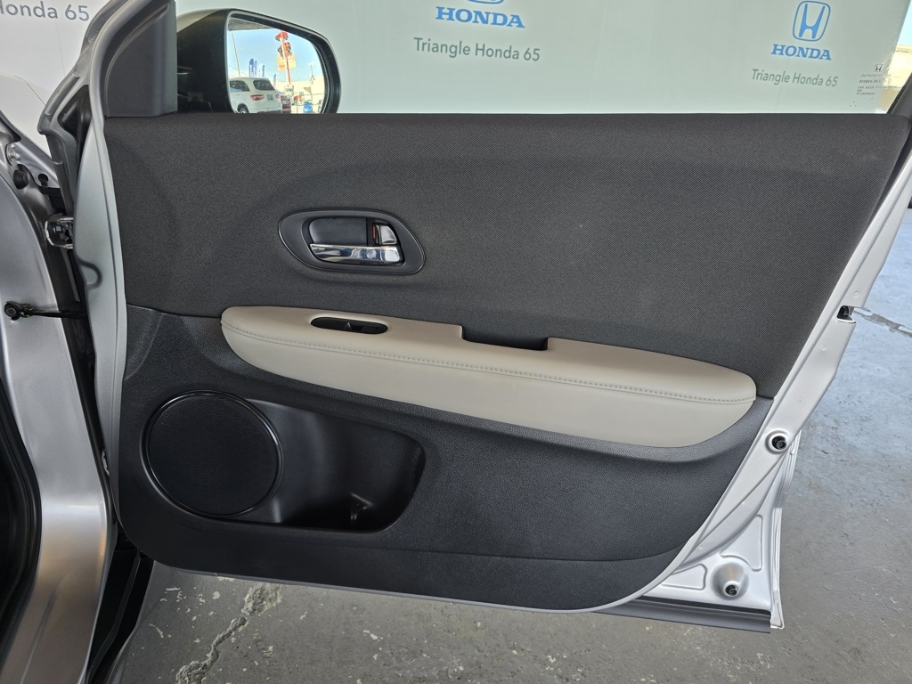 Thumbnail: 2022 Honda HR-V - 27