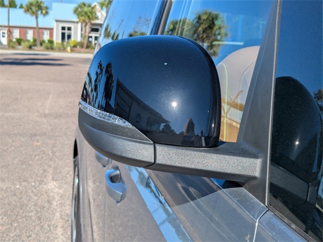 2025 Volkswagen ID. Buzz Pro S - 10