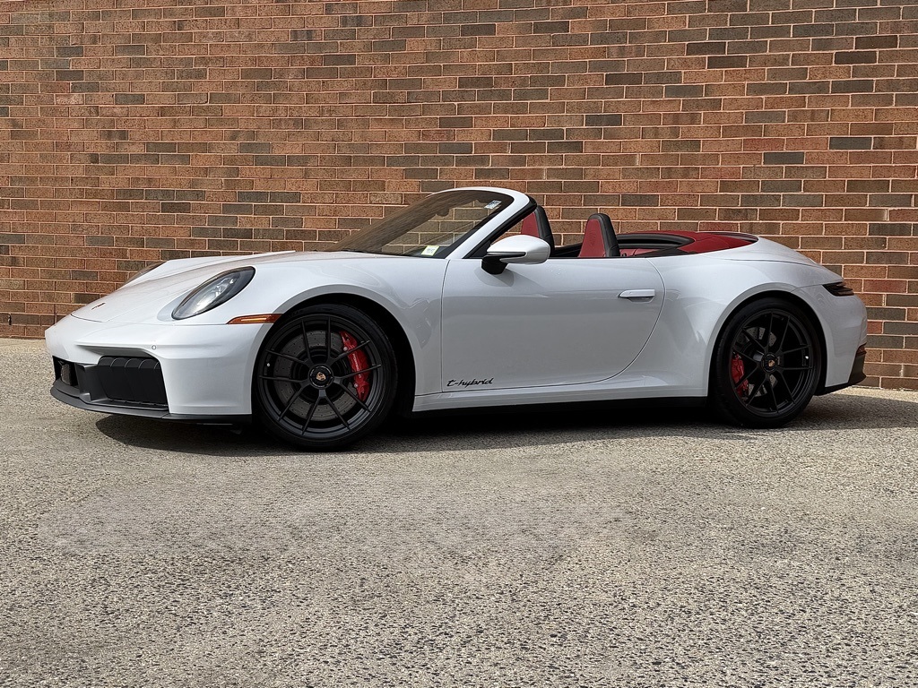 2025 Porsche 911 Carrera GTS Cabriolet RWD