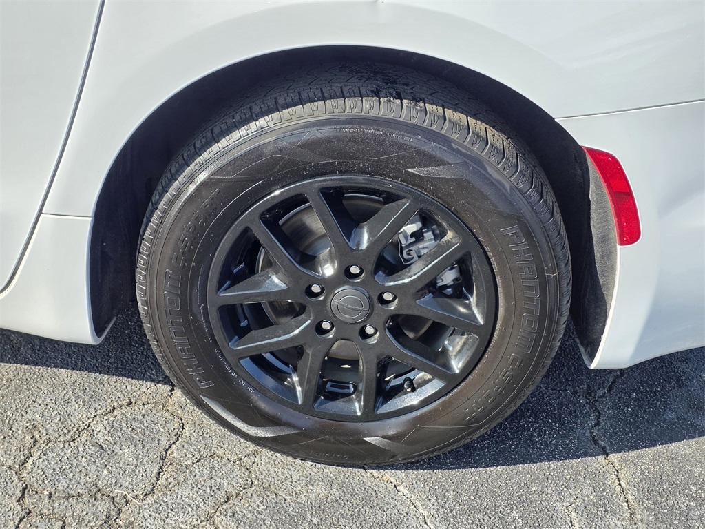 2021 Chrysler Pacifica Touring L White at Parkway Family Mazda