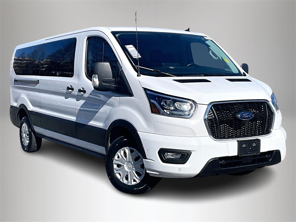 2023 Ford Transit Passenger 350 XLT Low Roof LB RWD