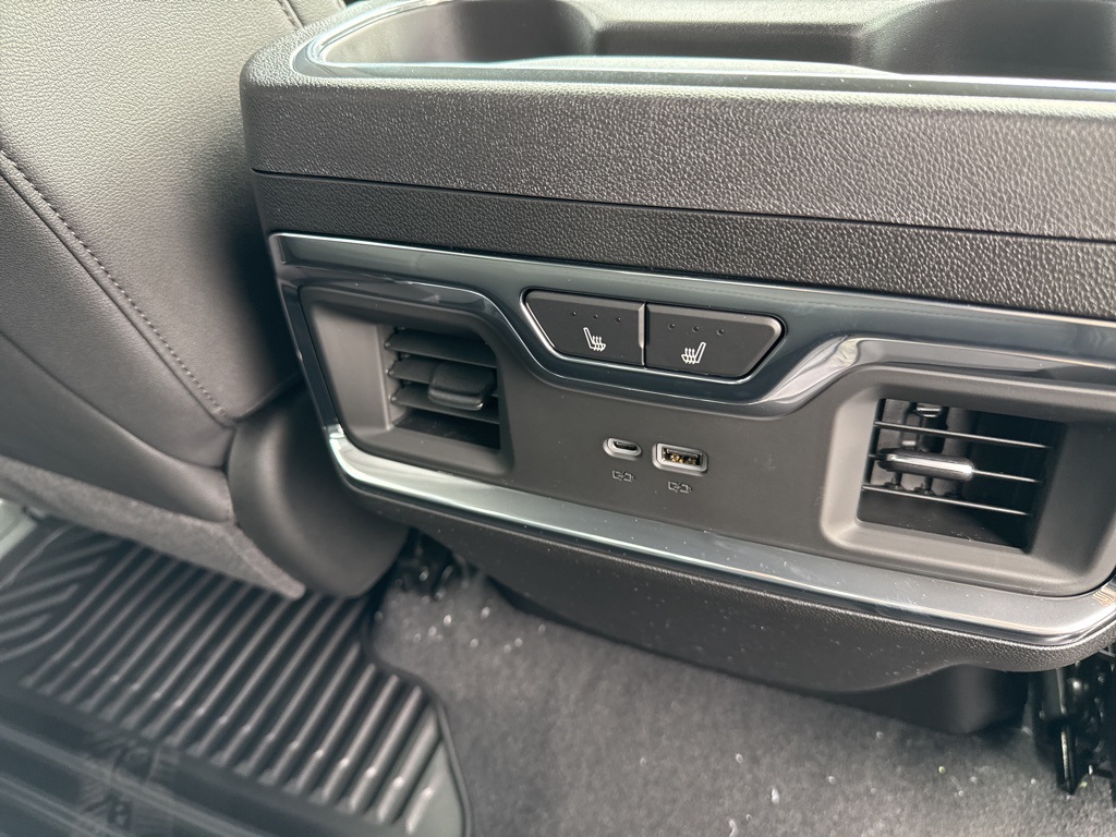 2025 Chevrolet Silverado 3500HD