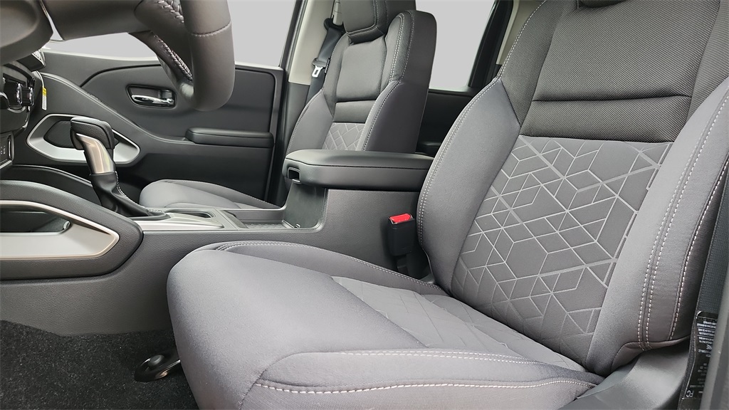 2025 Nissan Frontier