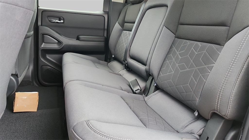 2025 Nissan Frontier