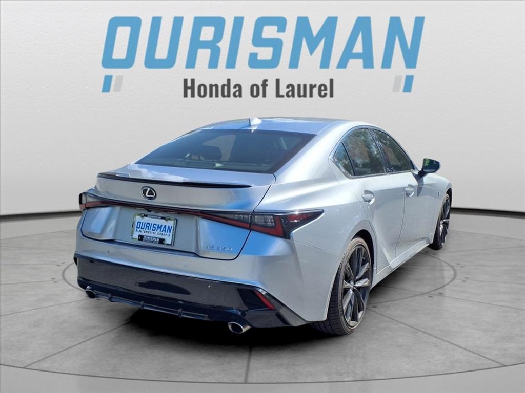 2022 Lexus IS 350 F SPORT photo 3