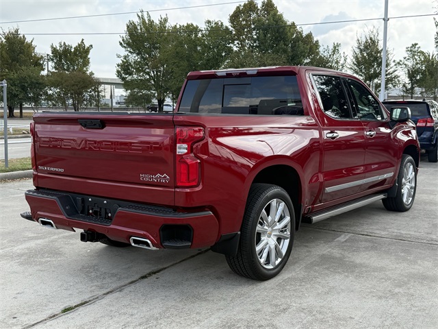 2025 Chevrolet Silverado 1500 High Country - 3