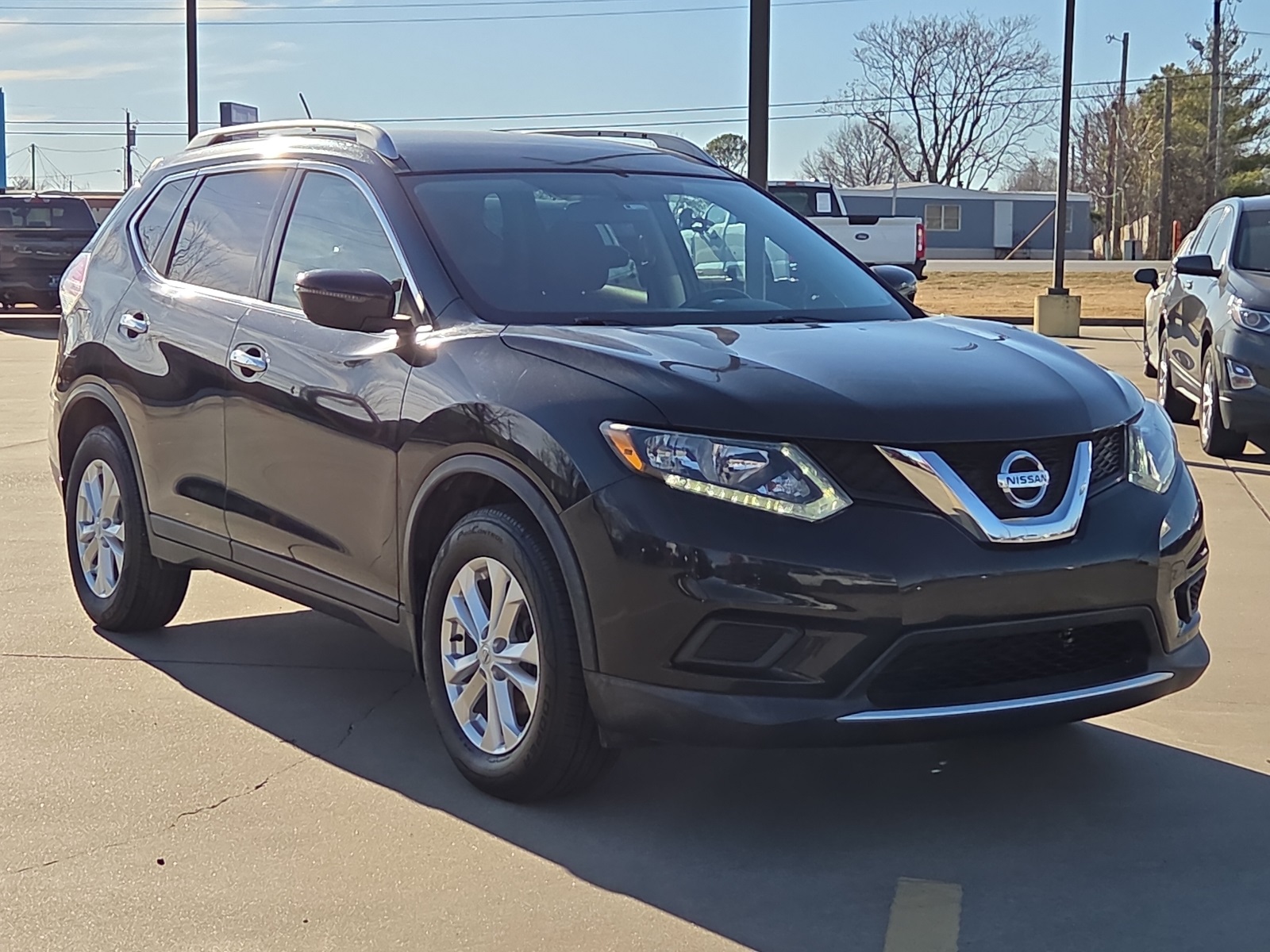 2016 Nissan Rogue SV FWD