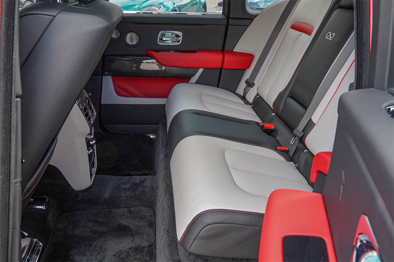 Used Car 2024 Rolls-royce Cullinan  Black Badge For Sale Under $430,000 In Austin, Texas