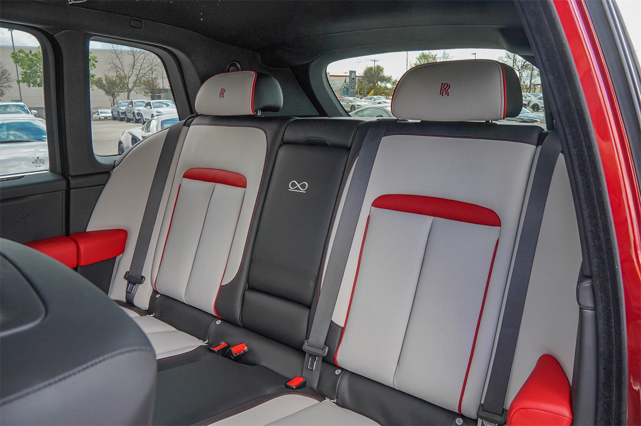 Used Car 2024 Rolls-royce Cullinan  Black Badge For Sale Under $430,000 In Austin, Texas