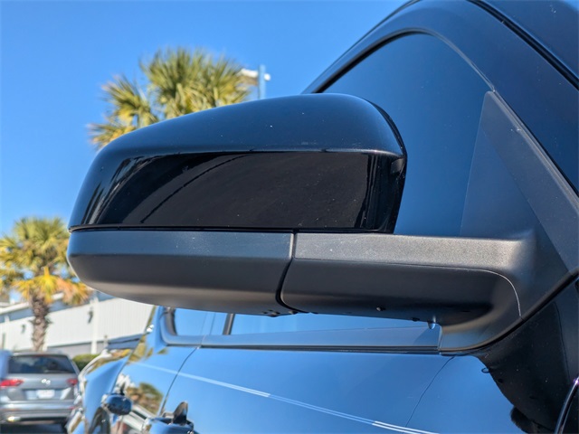 2025 Toyota Tacoma SR5 - 11