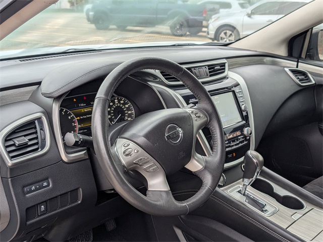 2017 Nissan Murano SV - 10
