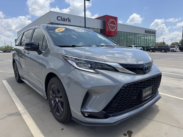 2024 Toyota Sienna XSE