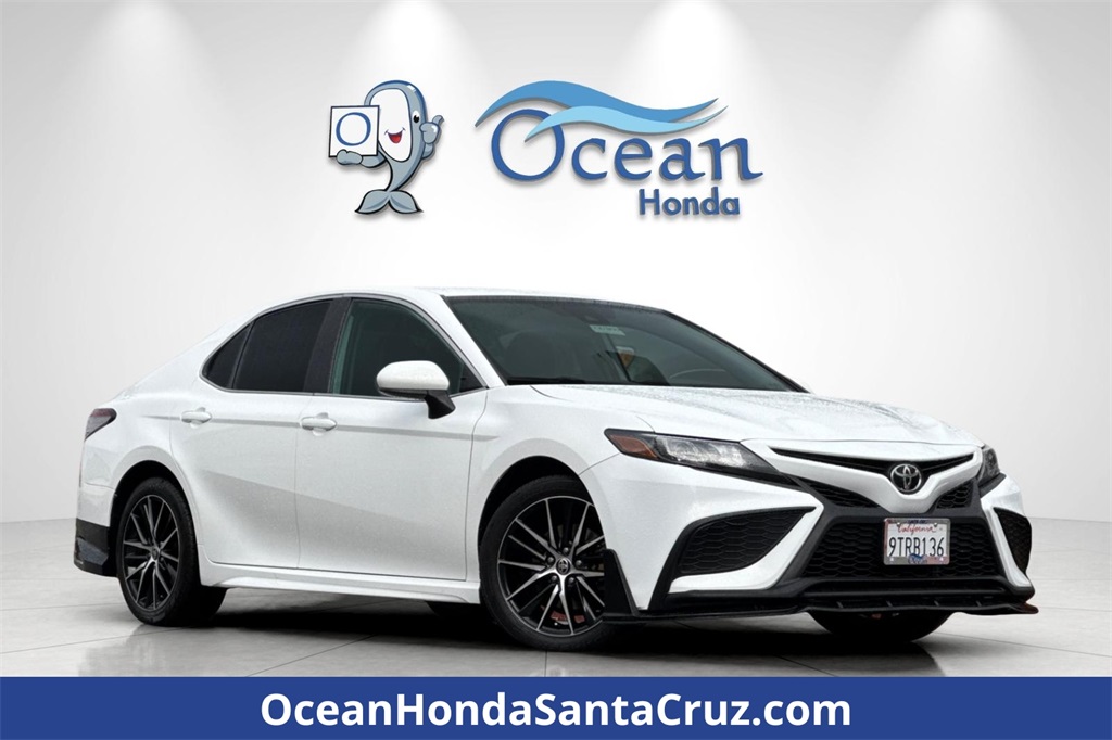 2021 Toyota Camry SE FWD