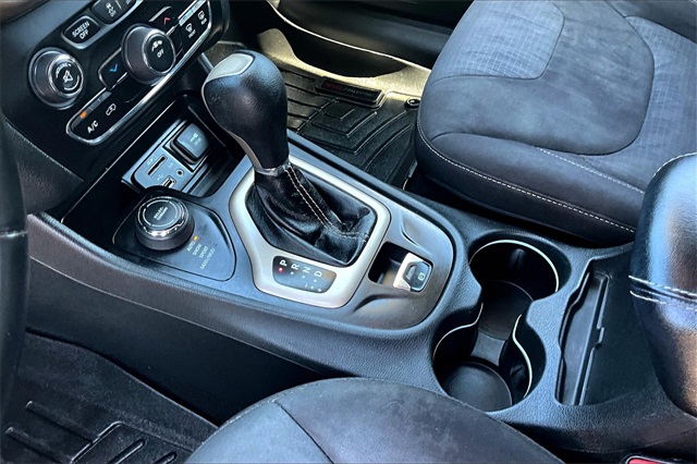 Used 2015 Jeep Cherokee For Sale in Gloucester, MA