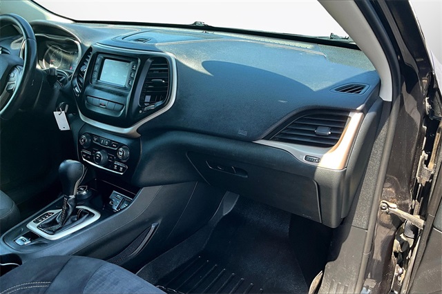 Used 2015 Jeep Cherokee For Sale in Gloucester, MA