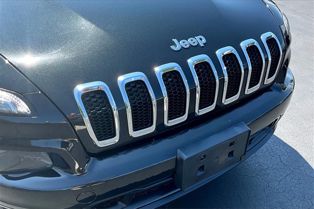Used 2015 Jeep Cherokee For Sale in Gloucester, MA