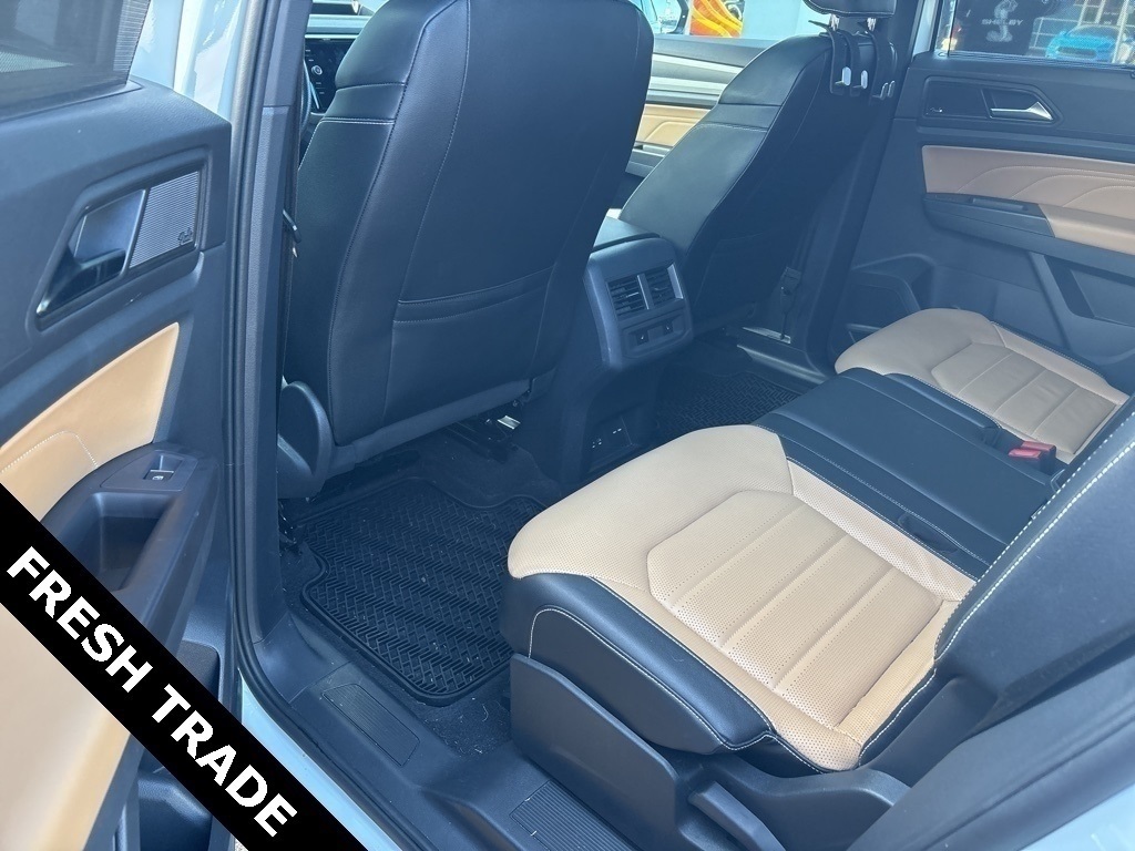 2022 Volkswagen Atlas Cross Sport 3.6L V6 SEL Premium R-Line White at DeMontrond Auto Country