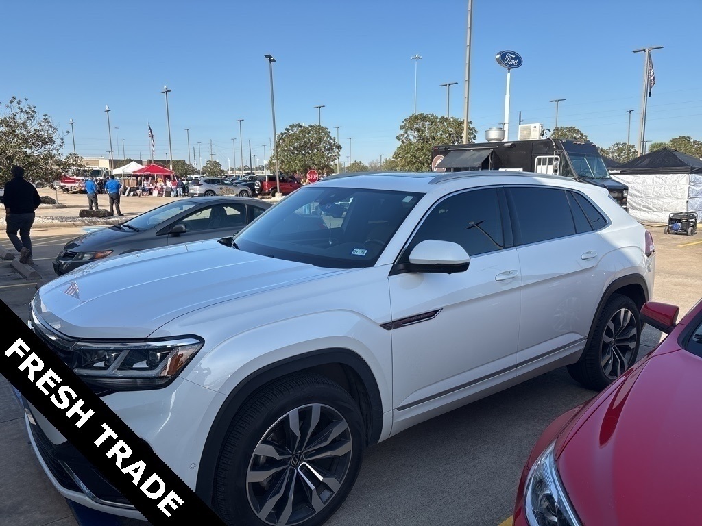 2022 Volkswagen Atlas Cross Sport 3.6L V6 SEL Premium R-Line White at DeMontrond Auto Country