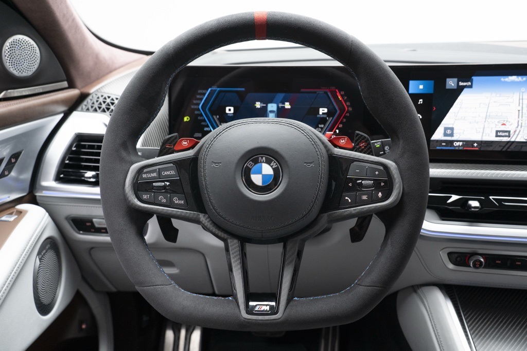 2023 BMW XM Base - Photo 15