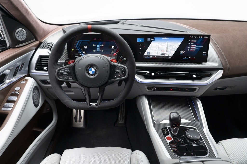 2023 BMW XM Base - Photo 18