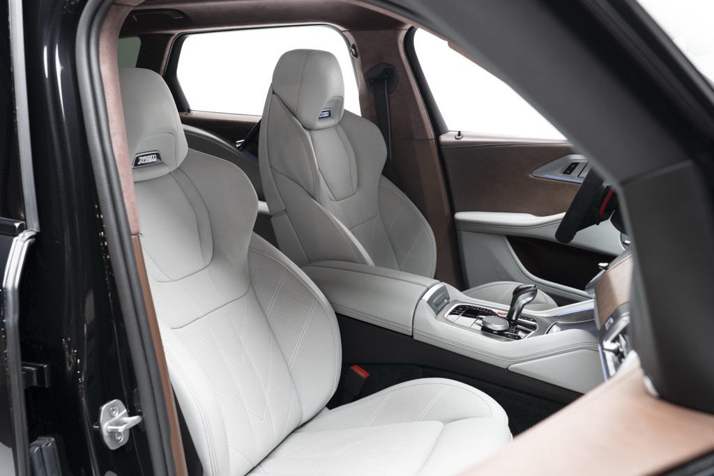 2023 BMW XM Base - Photo 31