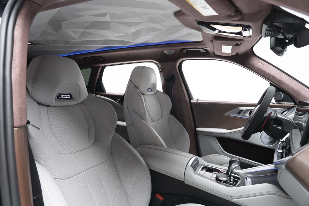 2023 BMW XM Base - Photo 35