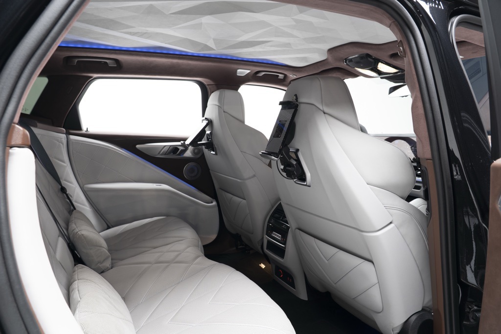 2023 BMW XM Base - Photo 41