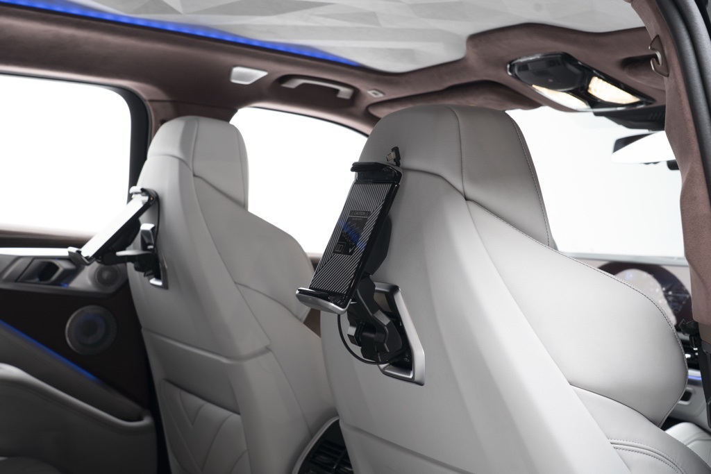 2023 BMW XM Base - Photo 42