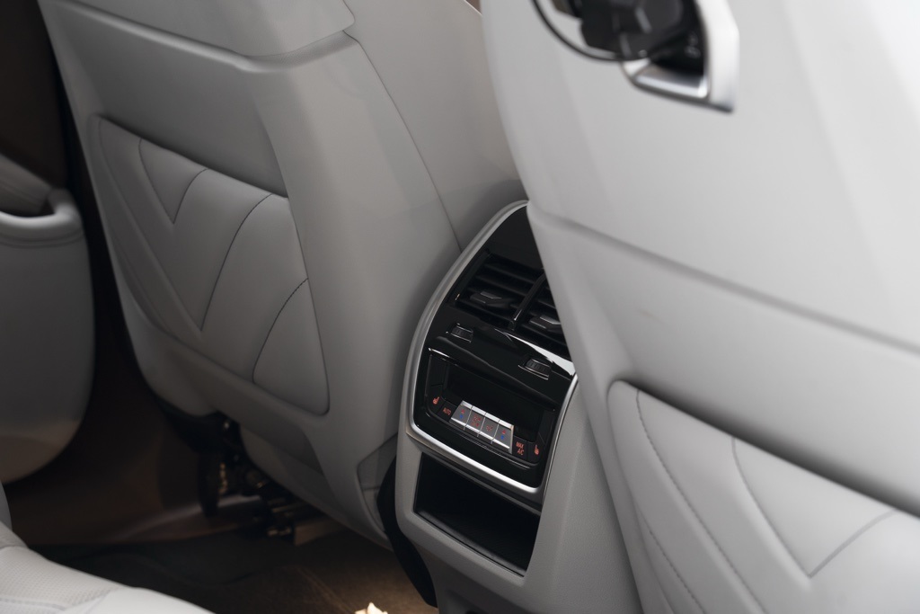 2023 BMW XM Base - Photo 43