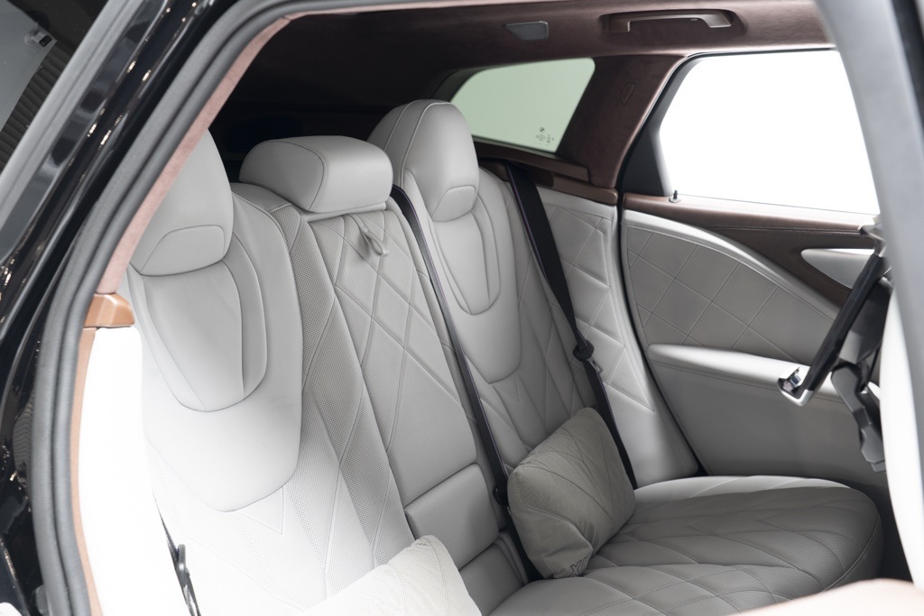 2023 BMW XM Base - Photo 46