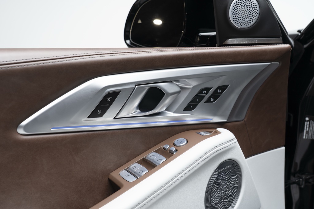 2023 BMW XM Base - Photo 7