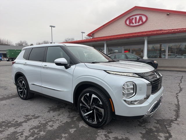 2022 Mitsubishi Outlander SE S-AWC