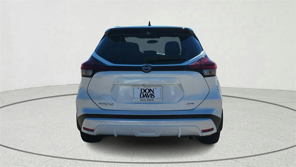 2023 Nissan Kicks