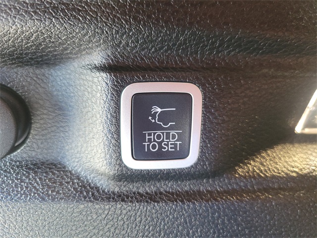 2022 Jeep Grand Cherokee L Limited White at DeMontrond Auto Country