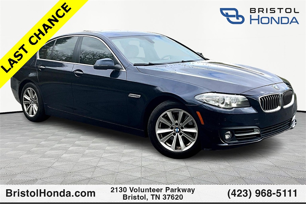 2016 BMW 5 Series 528i Sedan RWD