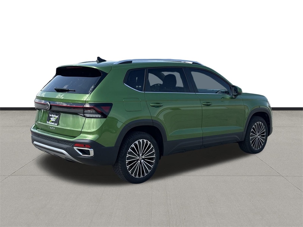 2025 Volkswagen Taos 1.5T SE Green at DeMontrond Auto Country
