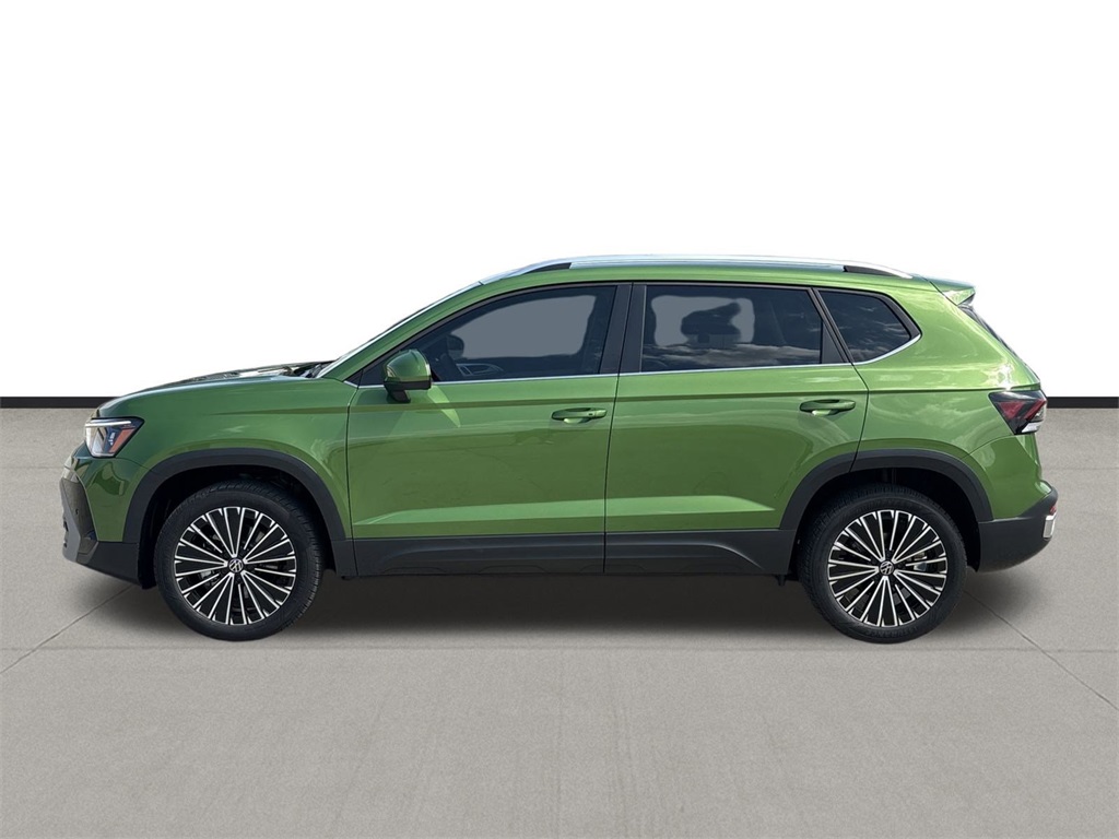 2025 Volkswagen Taos 1.5T SE Green at DeMontrond Auto Country