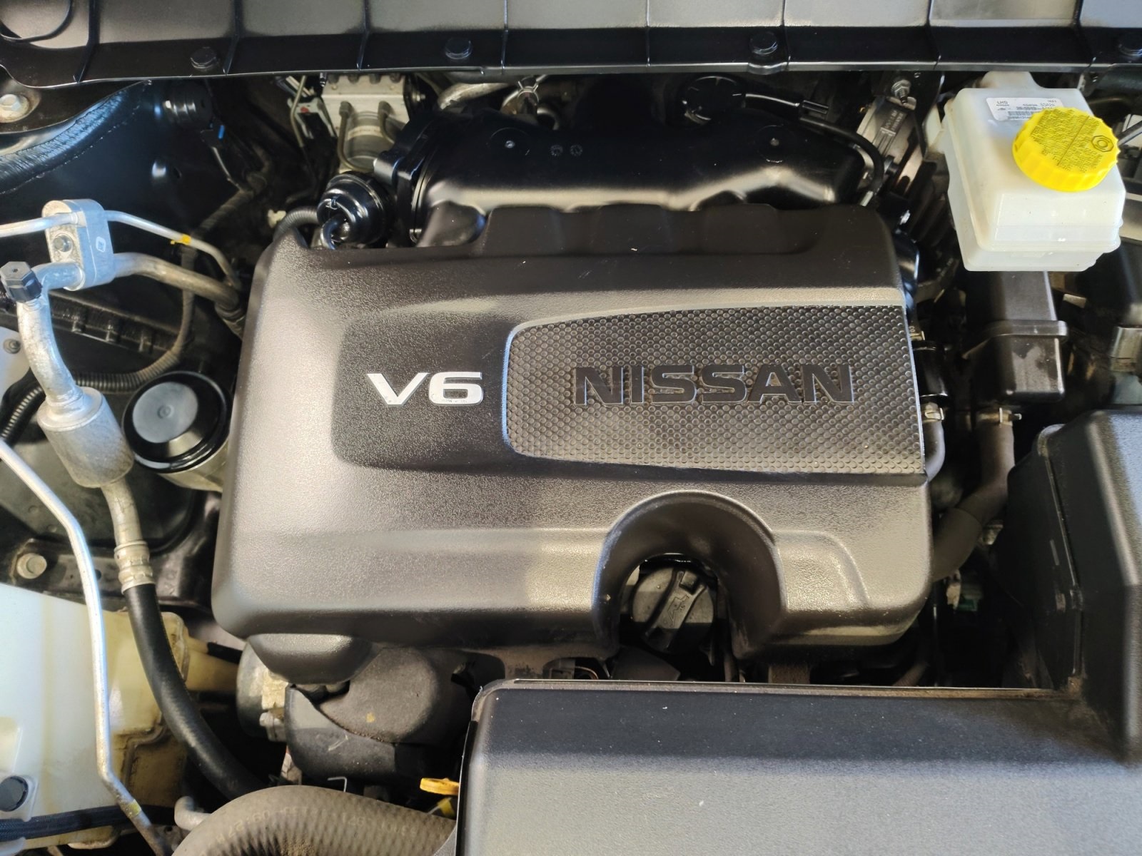 Used Car 2022 Nissan Pathfinder  Platinum For Sale Under $30,000 In San Antonio, Texas