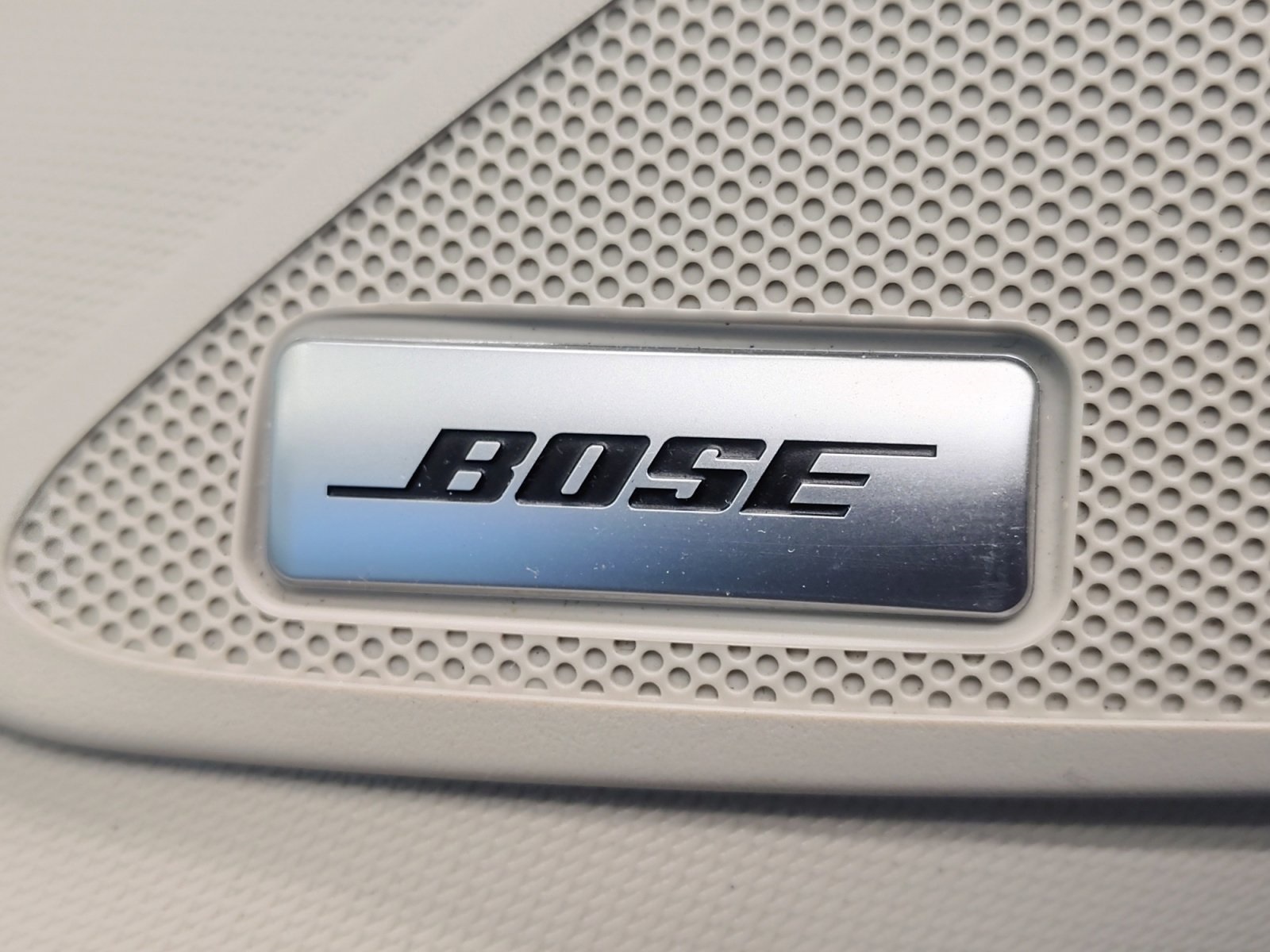 Used Car 2022 Nissan Pathfinder  Platinum For Sale Under $30,000 In San Antonio, Texas