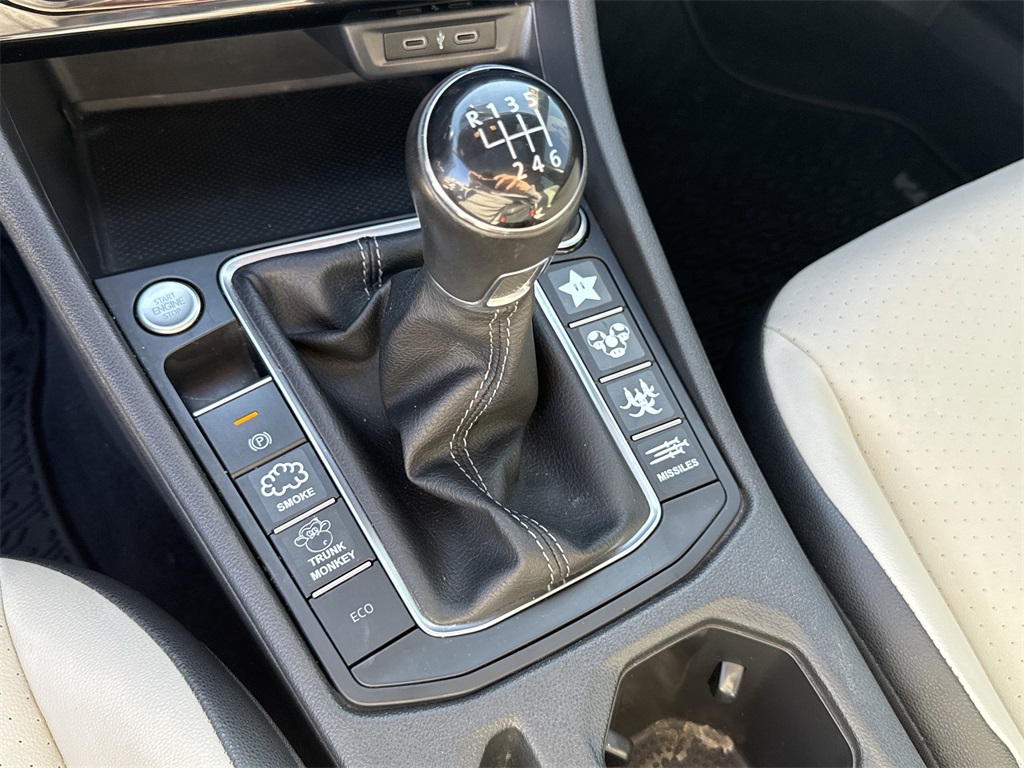 2021 Volkswagen Jetta R-Line White at Autostrade