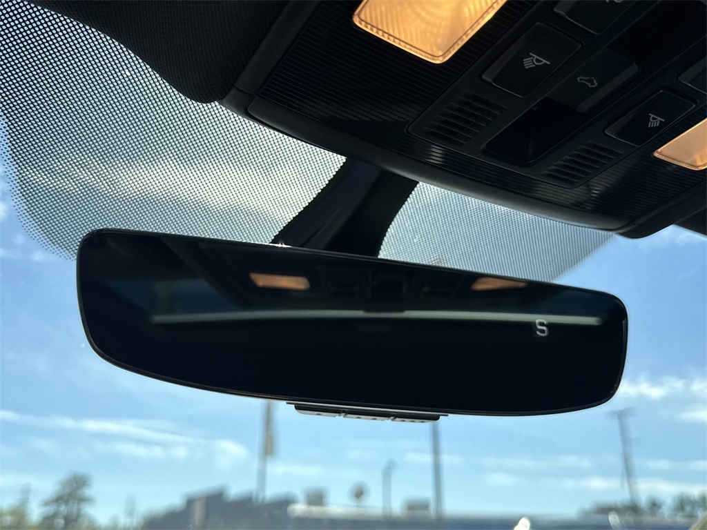 2021 Volkswagen Jetta R-Line White at Autostrade