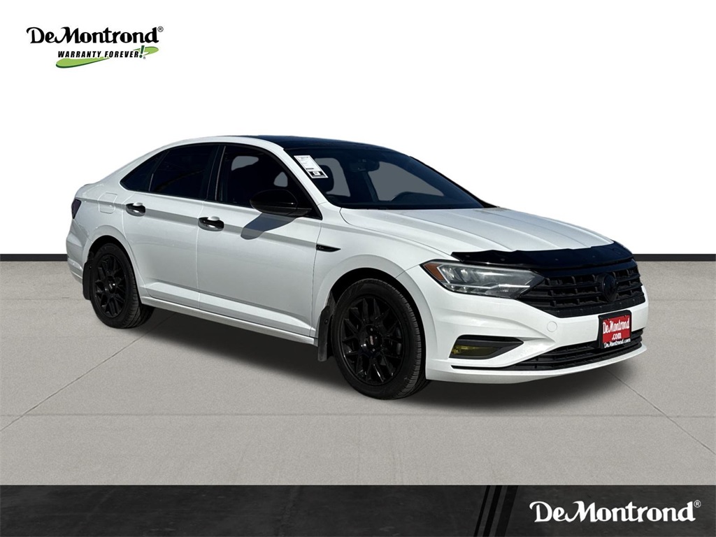 2021 Volkswagen Jetta R-Line White at Autostrade