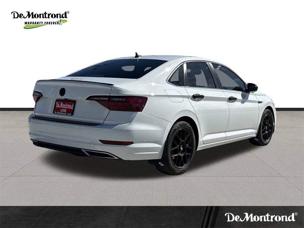 2021 Volkswagen Jetta R-Line White at Autostrade